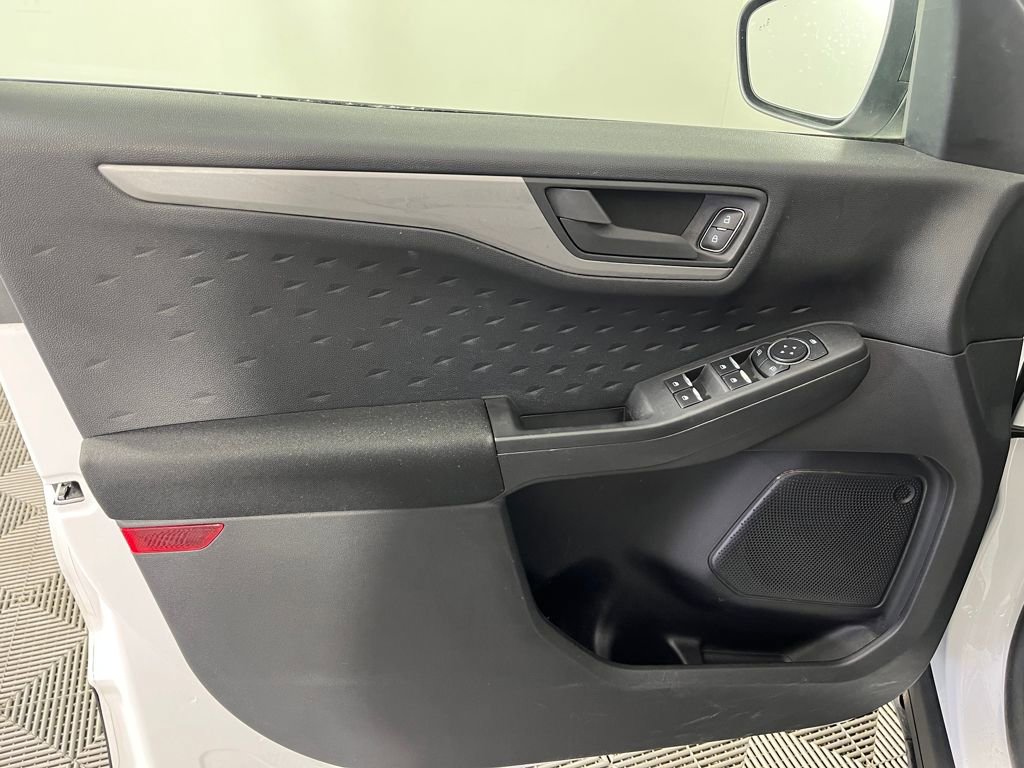 Used 2020 Ford Escape S image 10