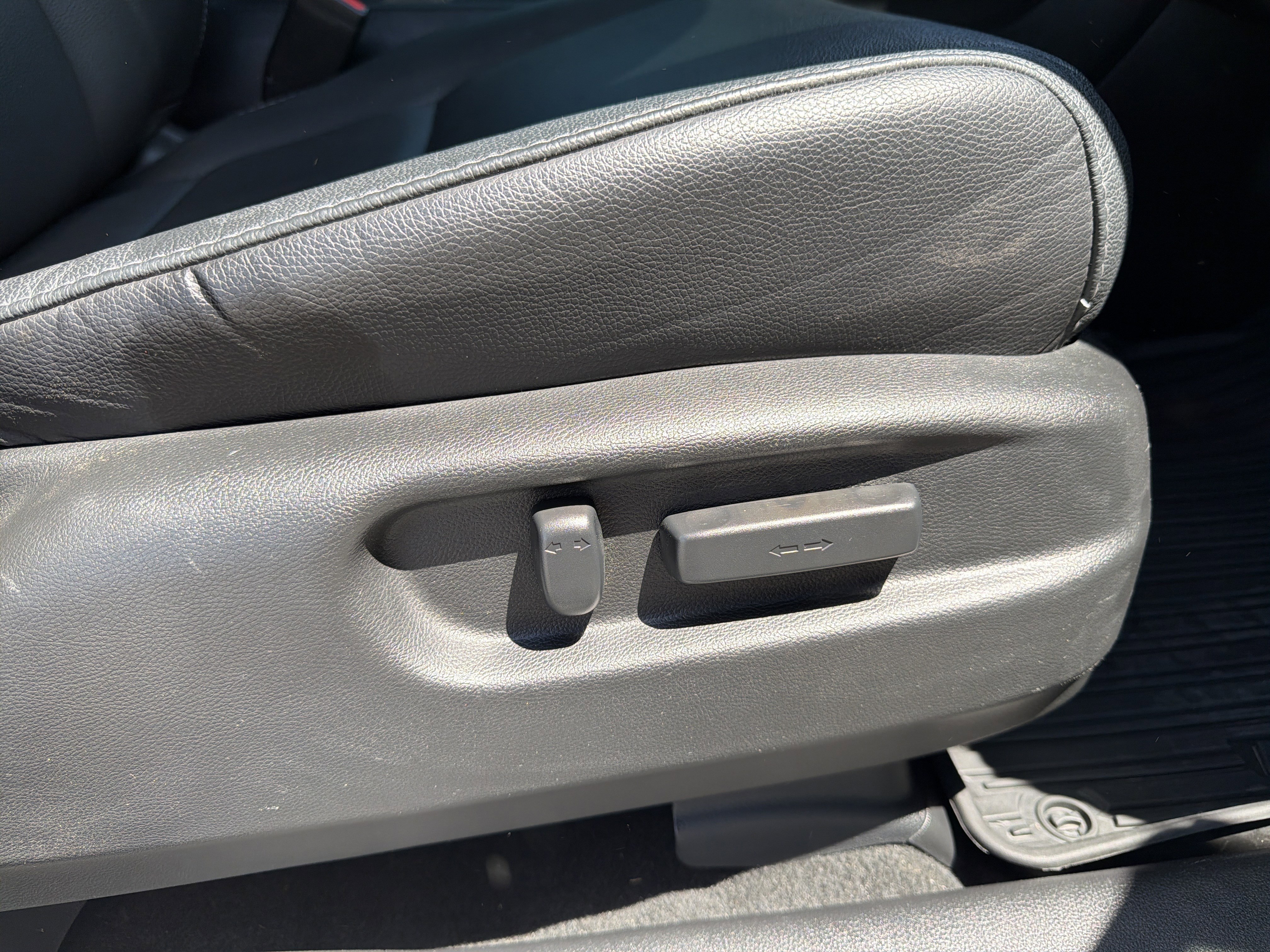 Certified 2022 Honda Pilot Touring image 15