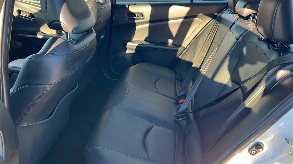 Used 2018 Toyota Prius Three Touring image 7