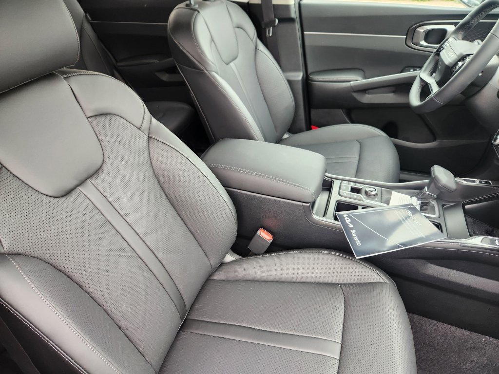 New 2026 Kia Sorento S AWD/4WD image 13