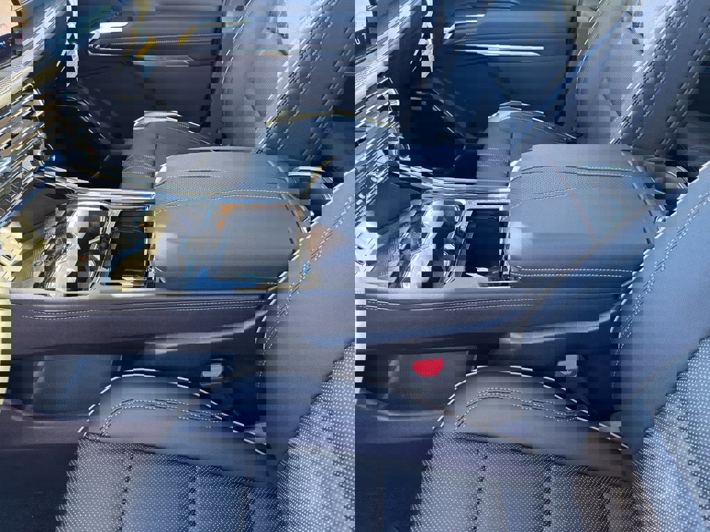 New 2026 Chevrolet Traverse High Country image 14