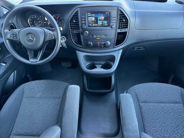 Used 2023 Mercedes-Benz Metris image 16