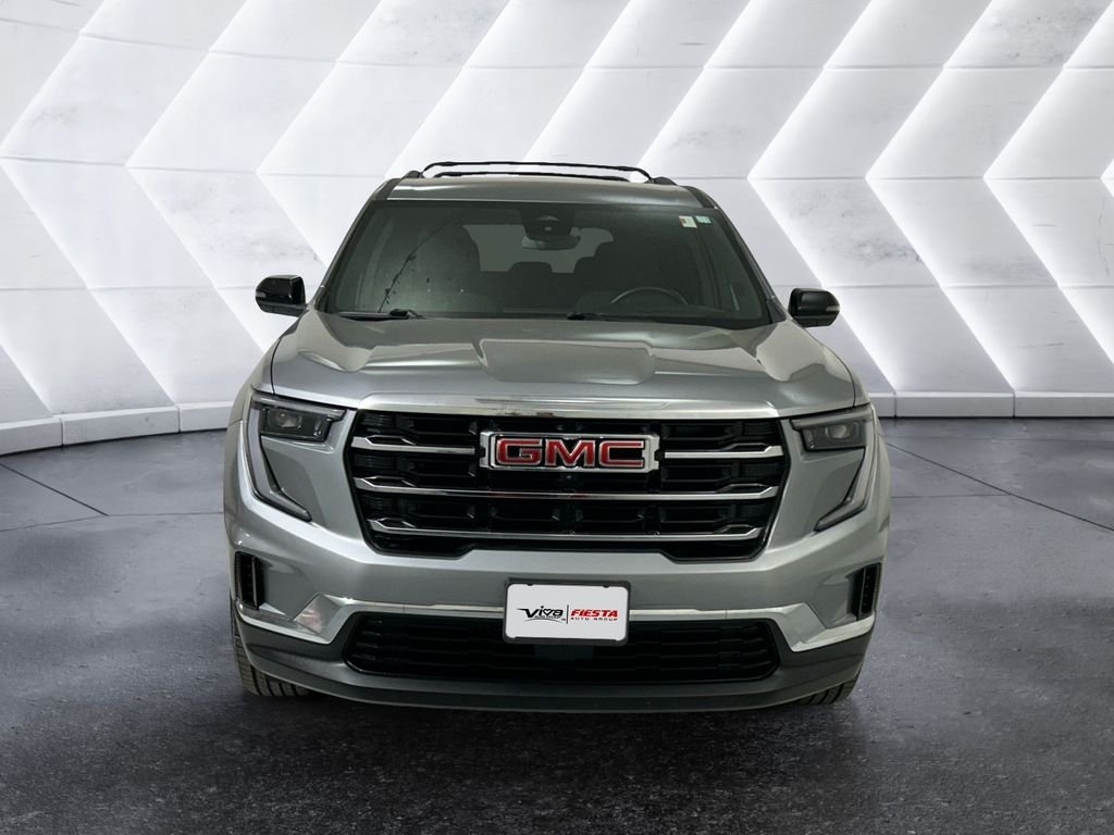 Used 2025 GMC Acadia Elevation FWD image 2