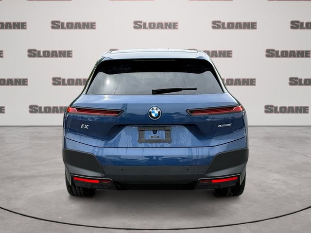 Certified 2024 BMW iX xDrive50 AWD/4WD image 4