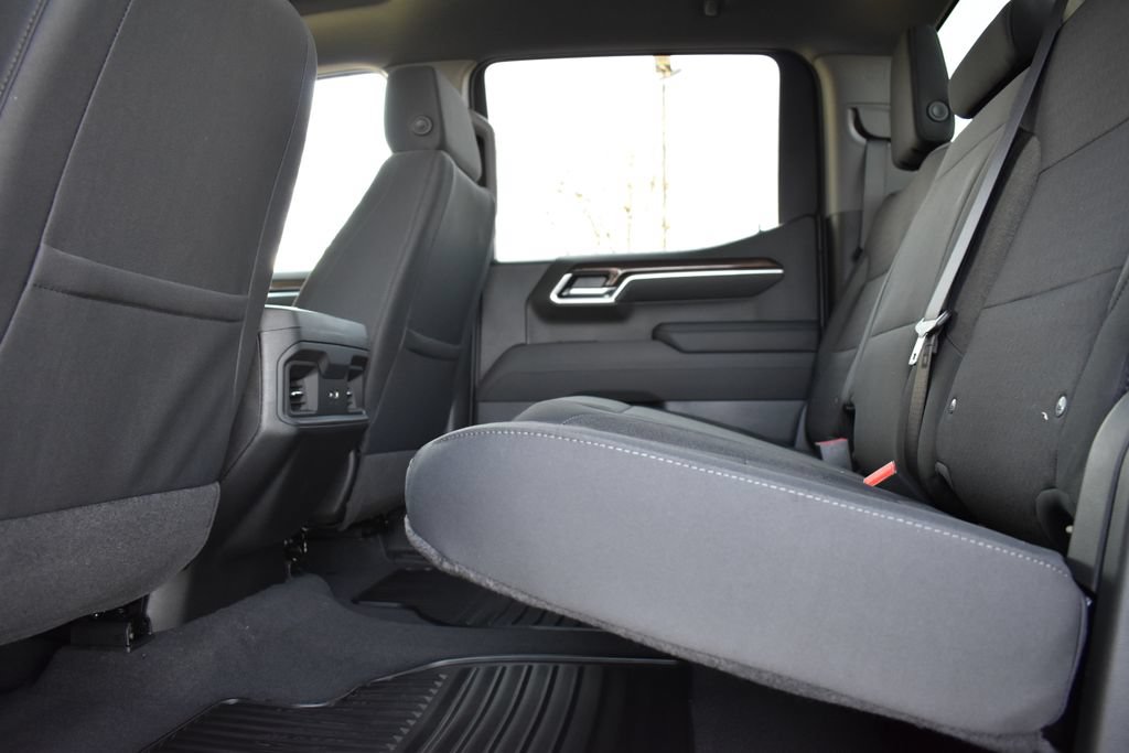 New 2026 Chevrolet Silverado 1500 RST AWD/4WD image 10