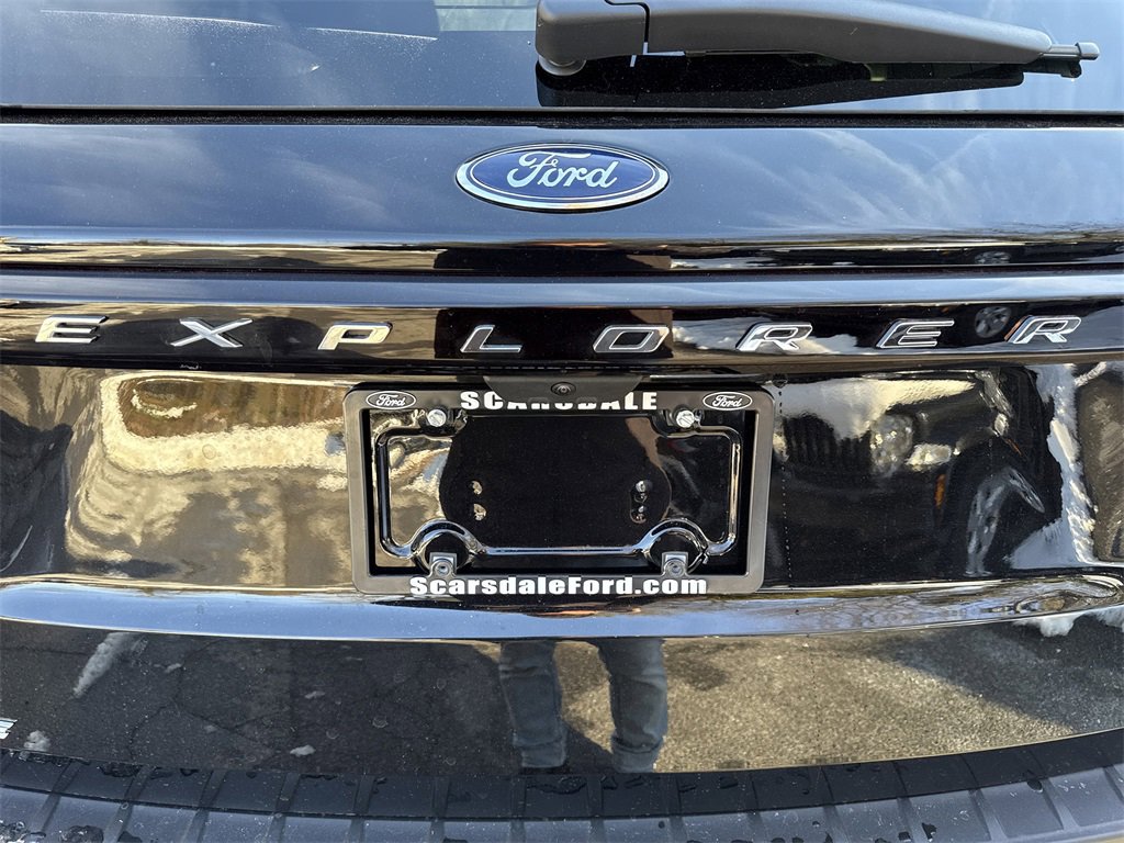 Used 2025 Ford Explorer Active image 30