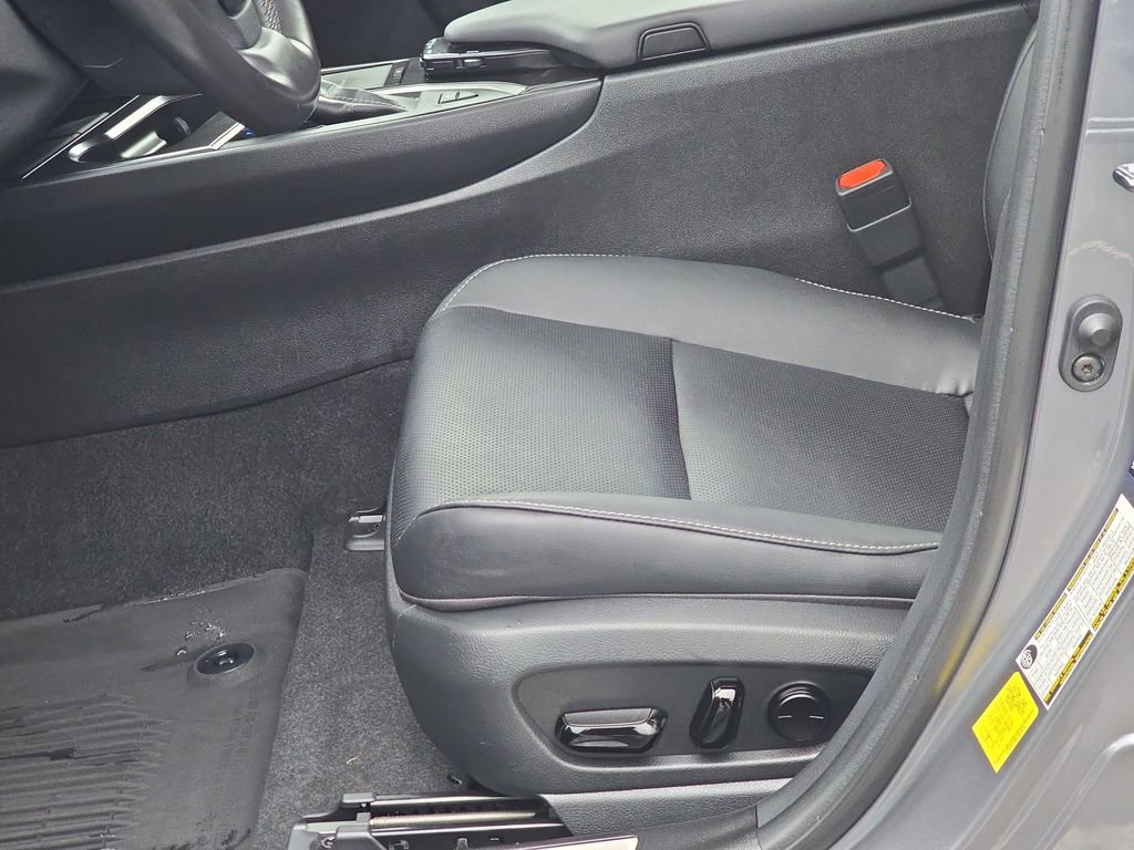 Used 2020 Lexus UX 250h w/ Premium Package image 28