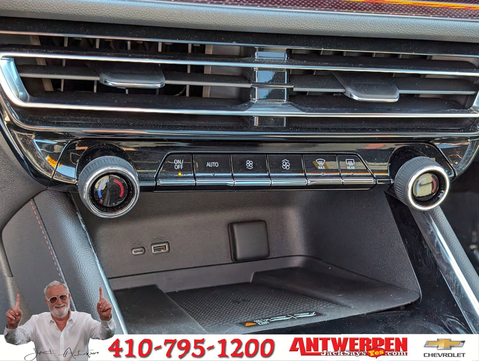 Certified 2024 Chevrolet Traverse RS w/ LPO, Floor Liner Package image 30