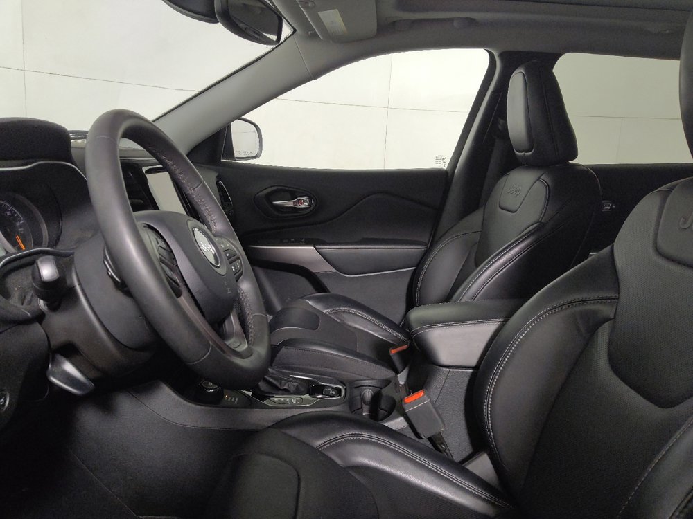 Used 2022 Jeep Cherokee Limited AWD/4WD image 17
