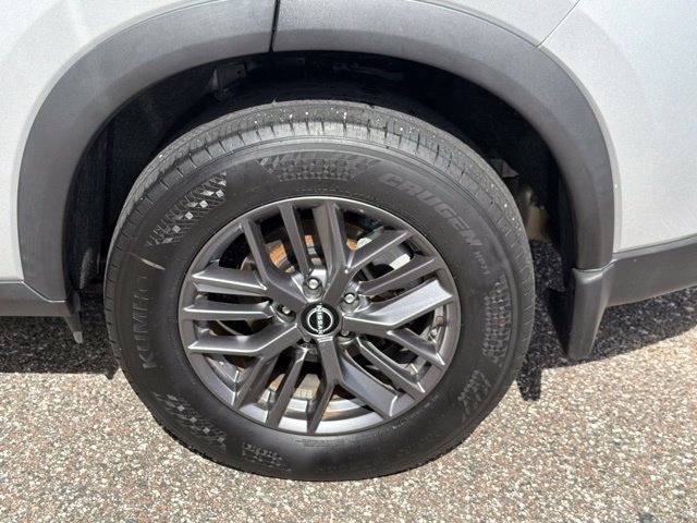 Used 2024 Nissan Rogue S AWD/4WD image 15