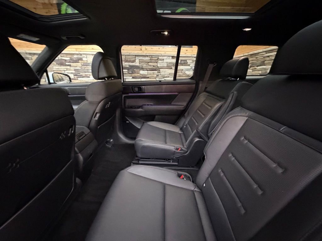 Used 2024 Hyundai Santa Fe Calligraphy image 31