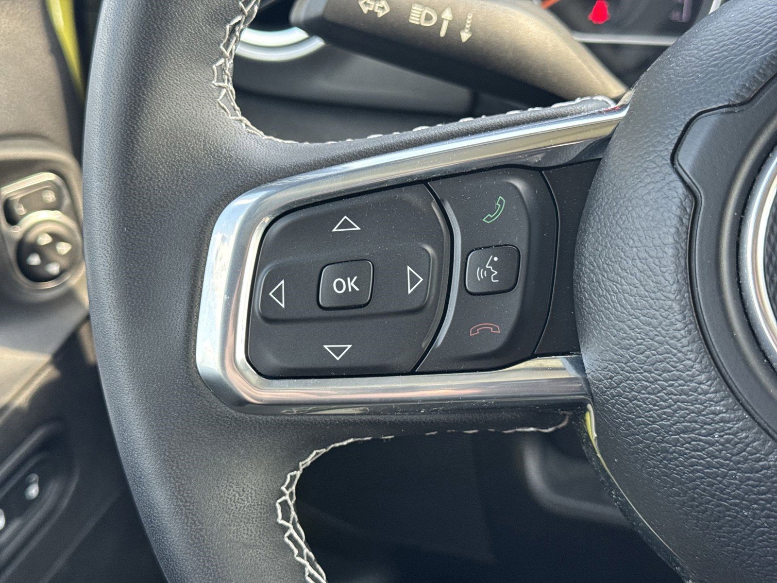 Used 2023 Jeep Wrangler Sahara image 19