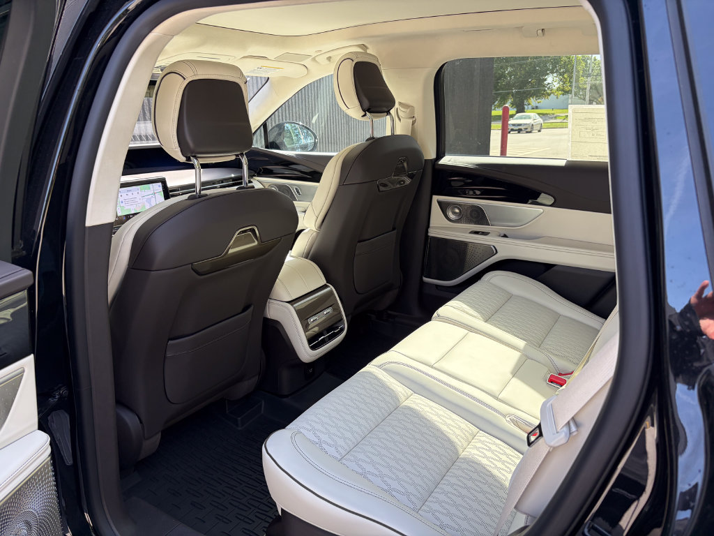 New 2026 Lincoln Nautilus Black Label AWD/4WD image 18