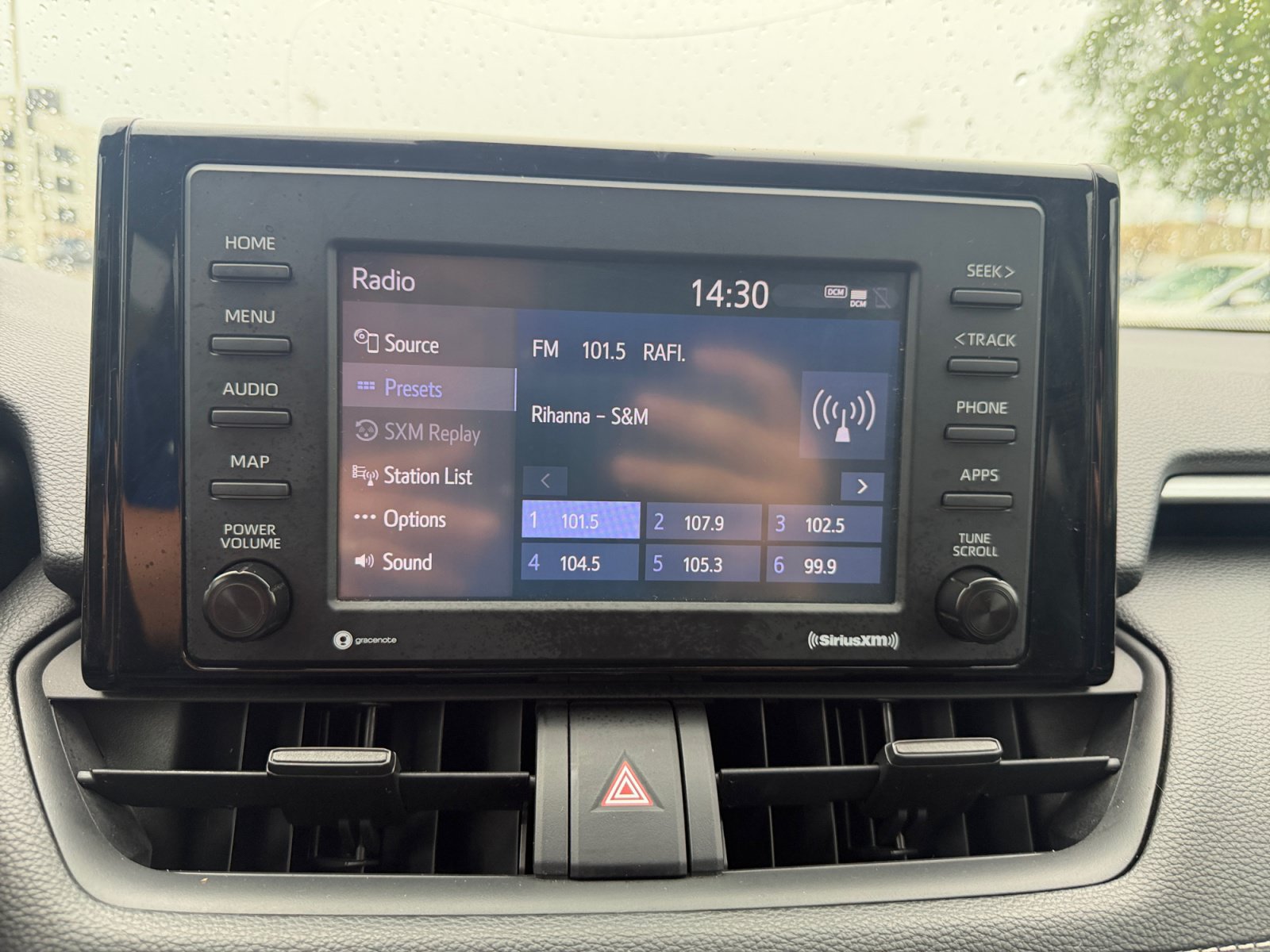 Used 2021 Toyota RAV4 LE AWD/4WD image 21