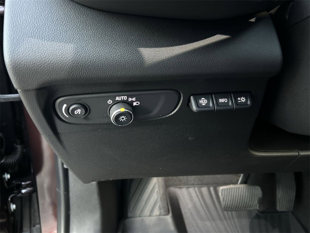 Used 2021 Buick Envision Avenir image 17