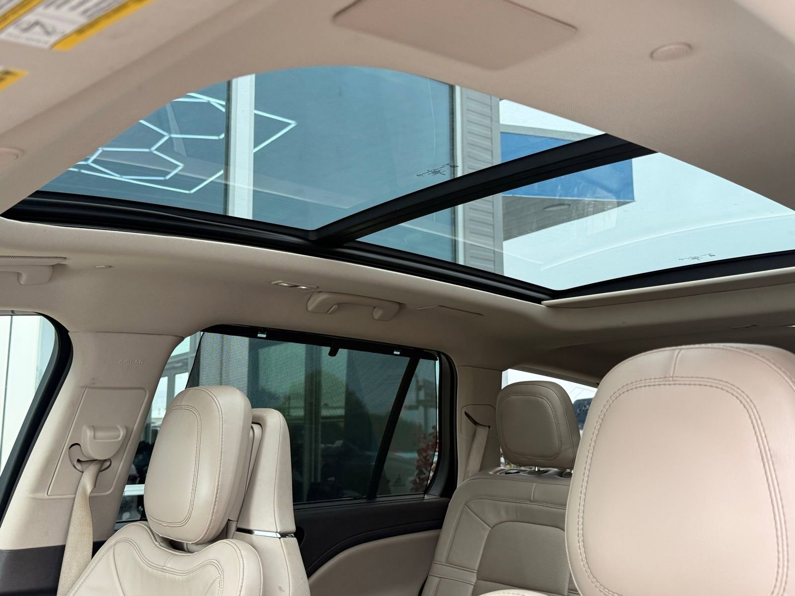 Used 2021 Lincoln Aviator Reserve w/ Equipment Group 210A image 47