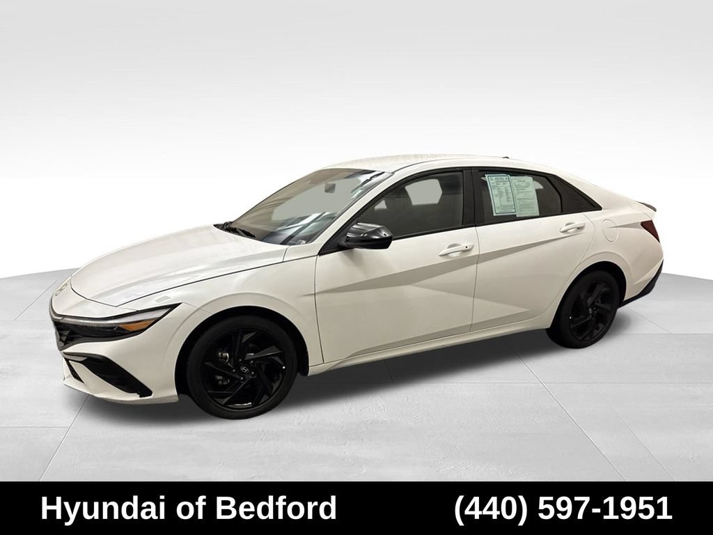 Used 2026 Hyundai Elantra Sport FWD image 9
