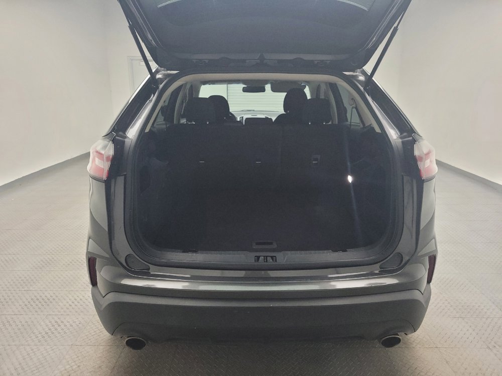Used 2019 Ford Edge SE image 29