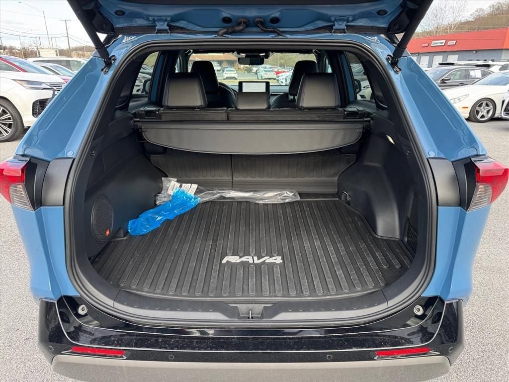 Used 2025 Toyota RAV4 XSE w/ Advanced Technology Package image 14