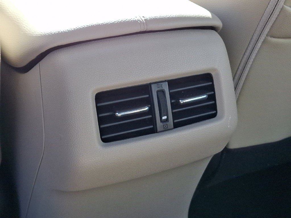 Used 2016 Honda Accord EX-L image 11