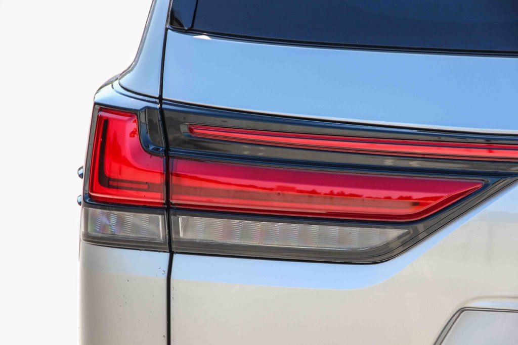 New 2026 Lexus LX 600 F Sport AWD/4WD image 7