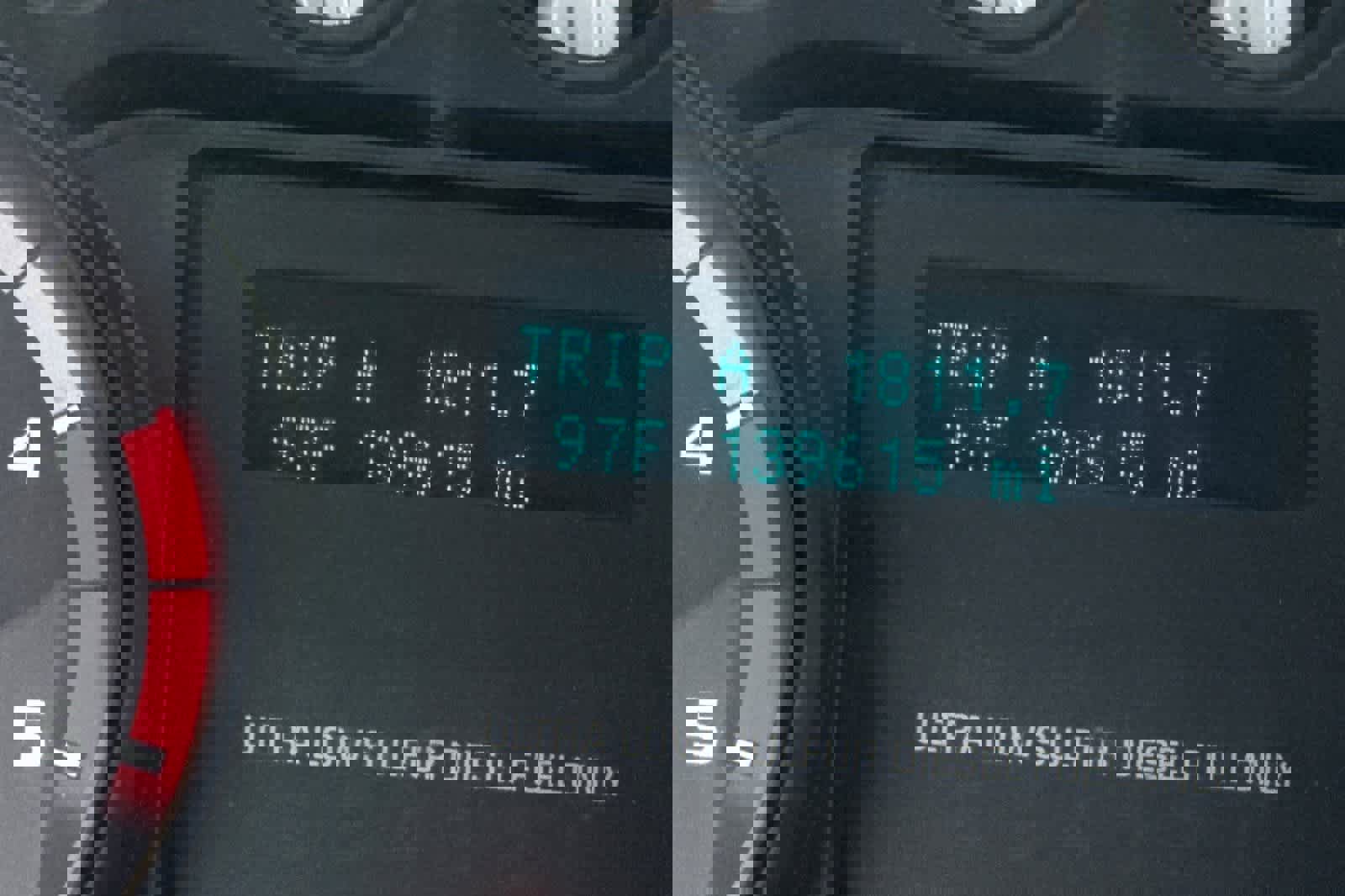 Used 2013 Ford F550 4x4 SuperCab Super Duty w/ Payload Upgrade Pkg image 26