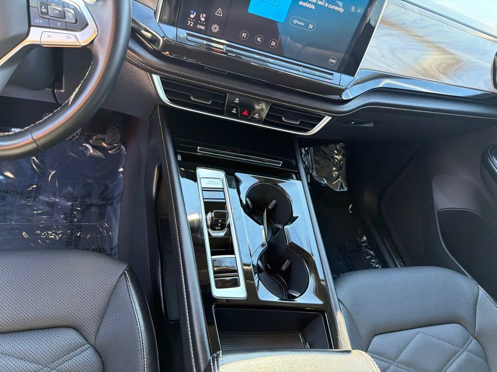 Used 2024 Volkswagen Atlas SE AWD/4WD image 20