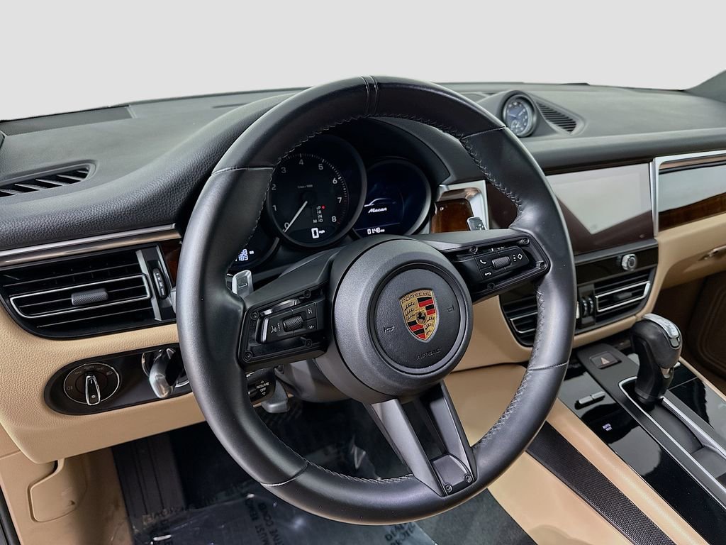 Certified 2023 Porsche Macan AWD/4WD image 12
