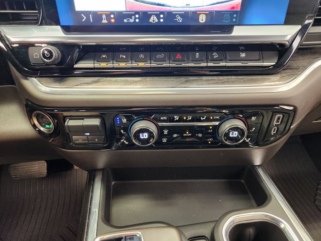 Used 2025 Chevrolet Silverado 1500 LTZ w/ Technology Package AWD/4WD image 18