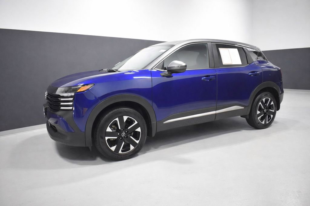Certified 2025 Nissan Kicks SV image 2