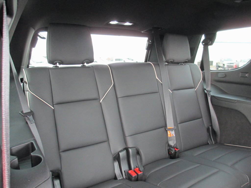 Used 2024 Cadillac Escalade Sport w/ LPO, ONYX Package image 25