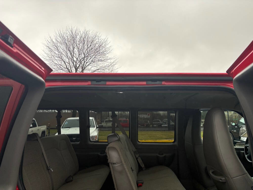 Used 2020 Chevrolet Express 3500 LS image 13