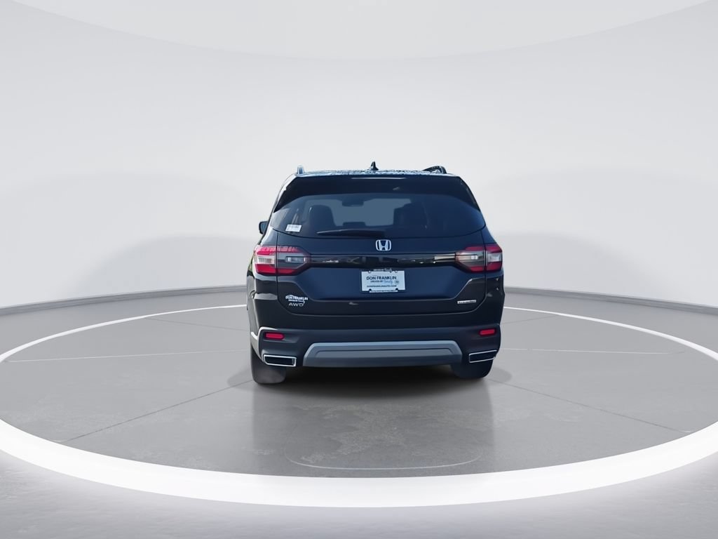 Used 2024 Honda Pilot Touring image 8