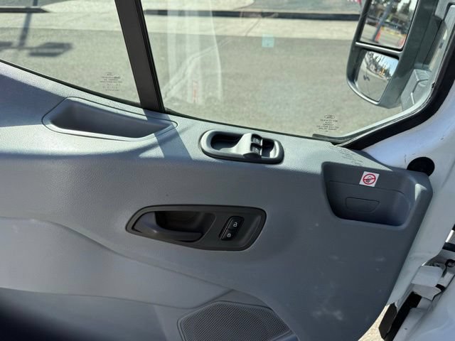 Used 2019 Ford Transit 250 138 RWD image 15