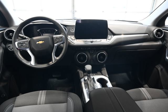 Used 2023 Chevrolet Blazer LT w/ Convenience Package image 12