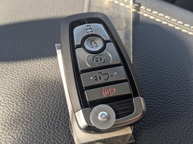 New 2026 Ford F350 Lariat w/ Black Appearance Package image 24