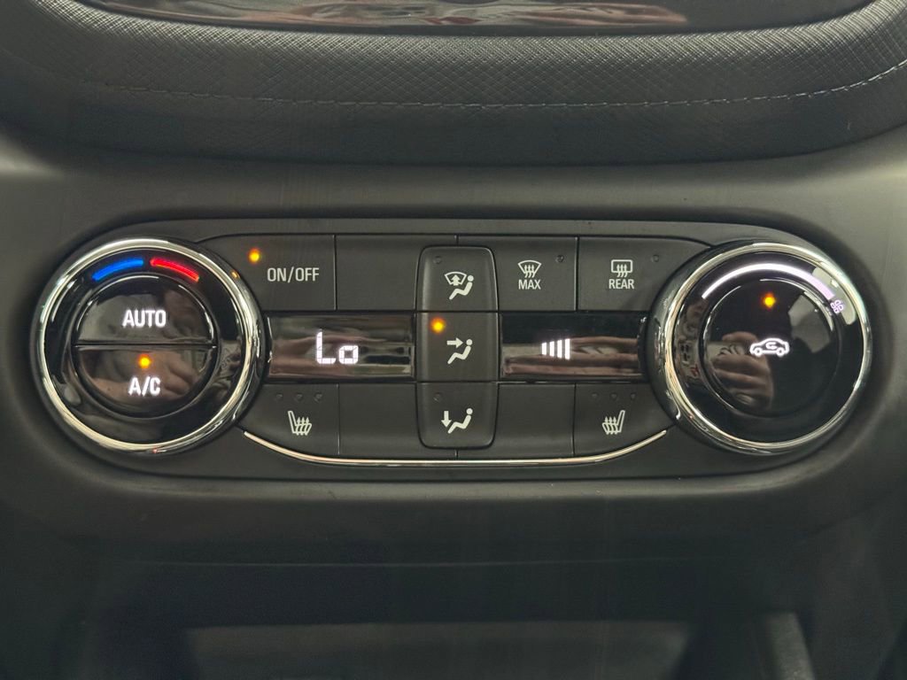 Used 2023 Chevrolet TrailBlazer LT w/ Convenience Package AWD/4WD image 24