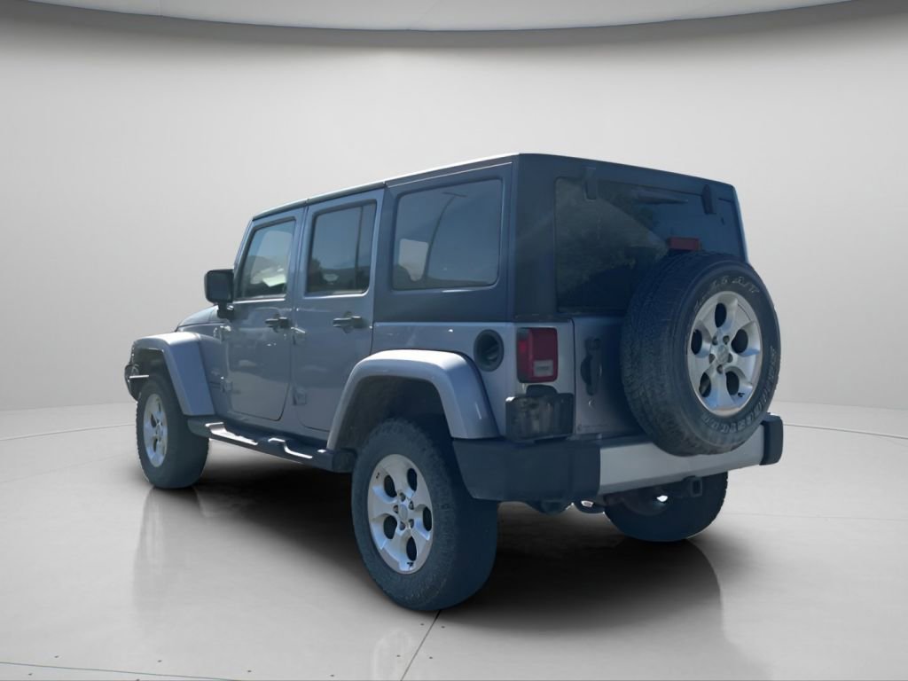 Used 2013 Jeep Wrangler Unlimited Sahara AWD/4WD image 6