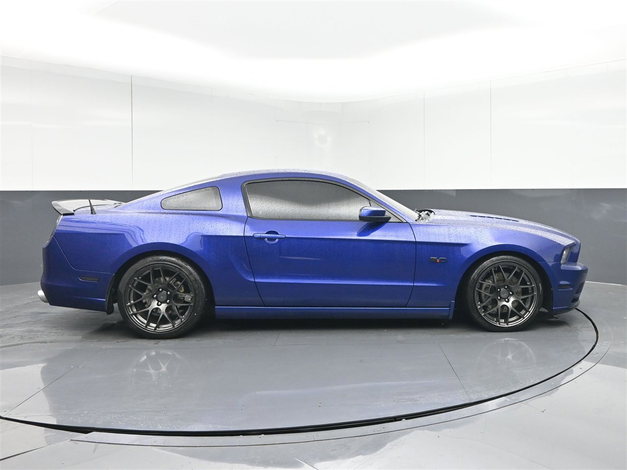 Used 2014 Ford Mustang GT Premium image 4