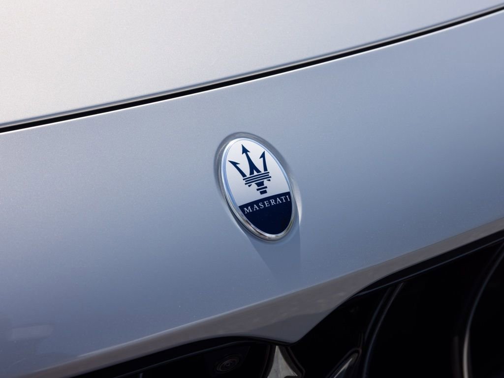New 2025 Maserati Grecale GT image 16