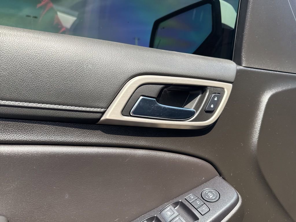 Used 2020 GMC Yukon Denali w/ Open Road Package image 13