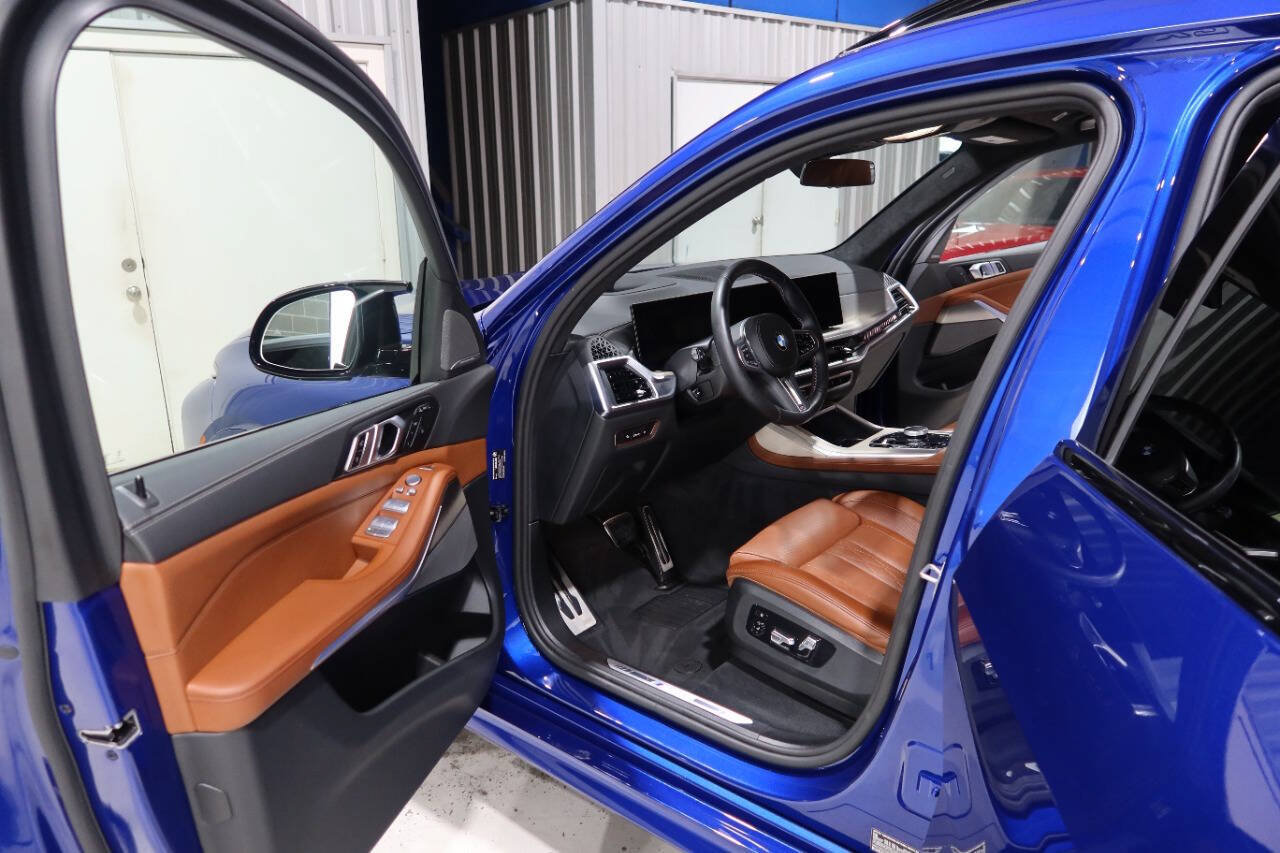 Used 2025 BMW X7 M60i AWD/4WD image 20
