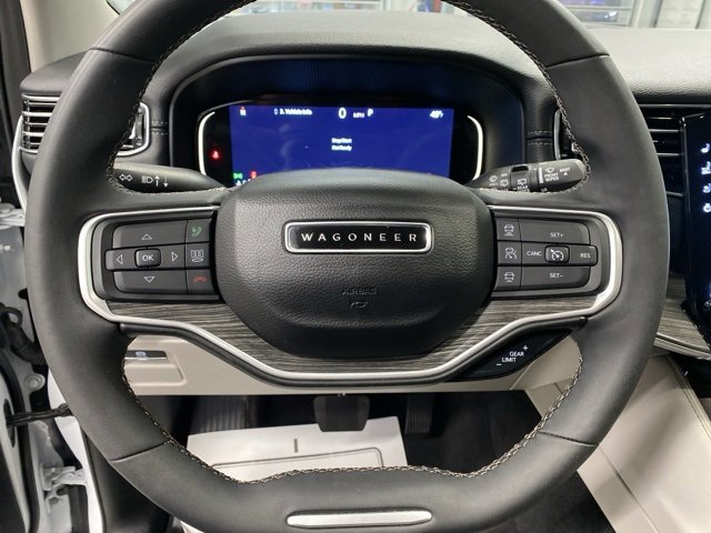 Used 2024 Jeep Wagoneer Series II image 15