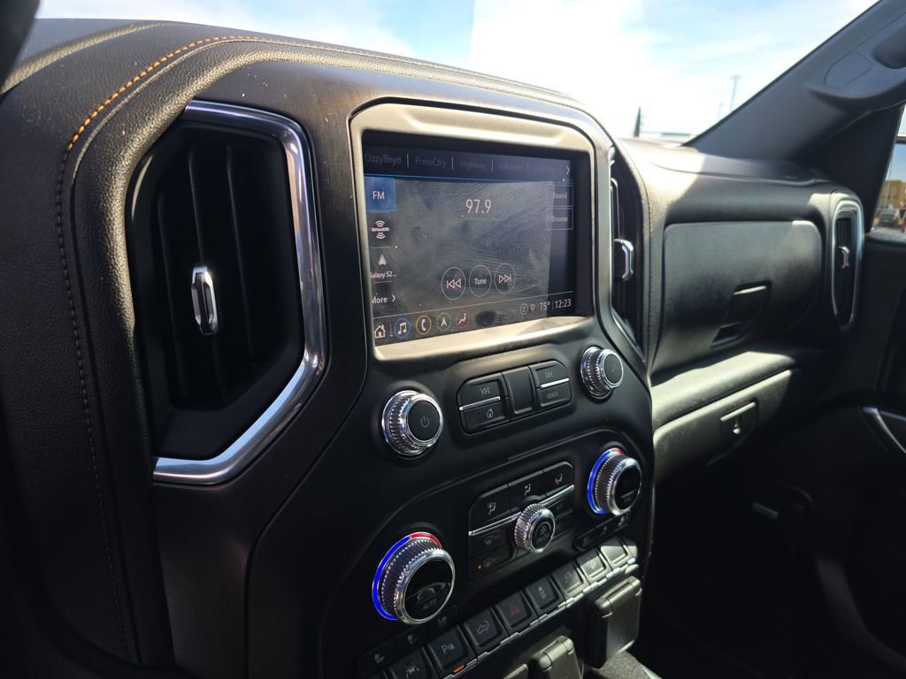 Used 2022 GMC Sierra 1500 AT4 w/ AT4 Premium Package image 13