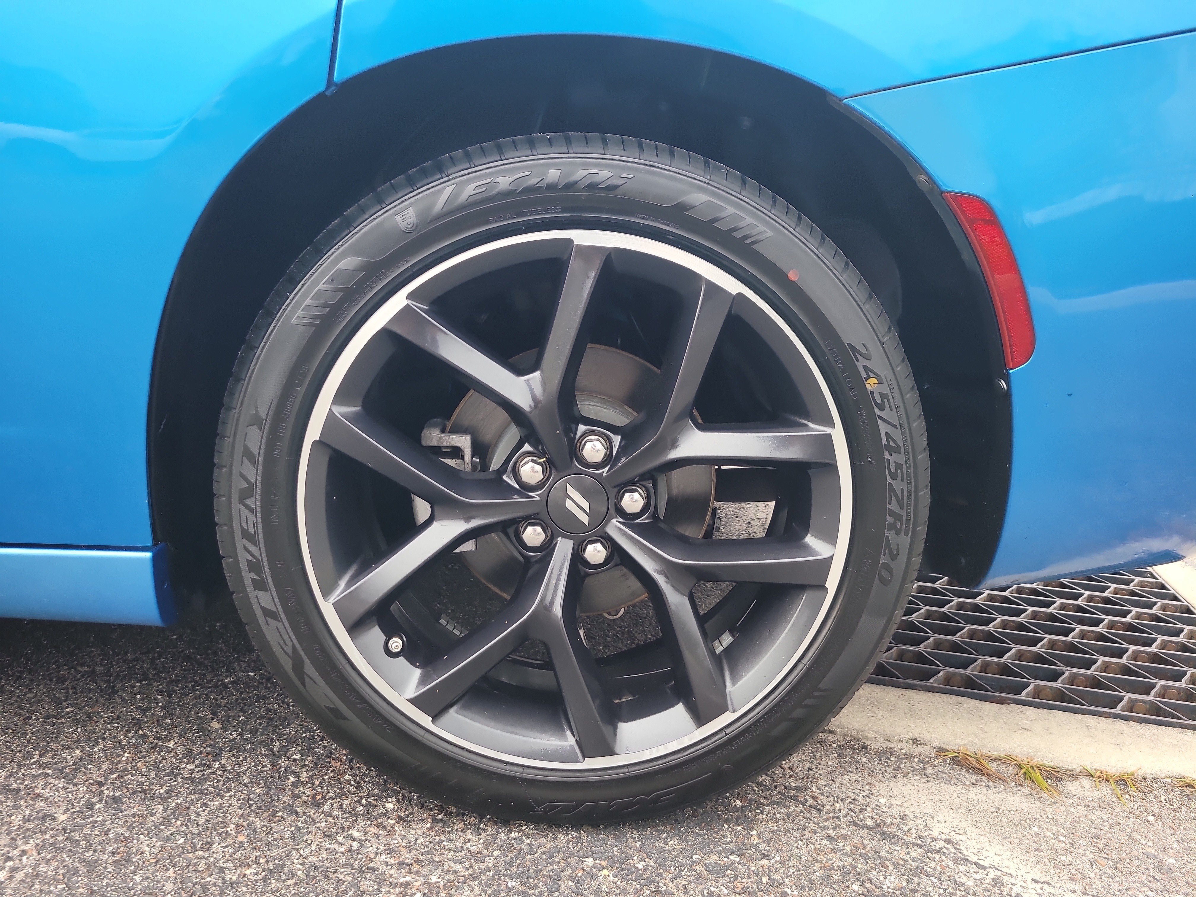 Used 2023 Dodge Charger SXT w/ Plus Group RWD image 8