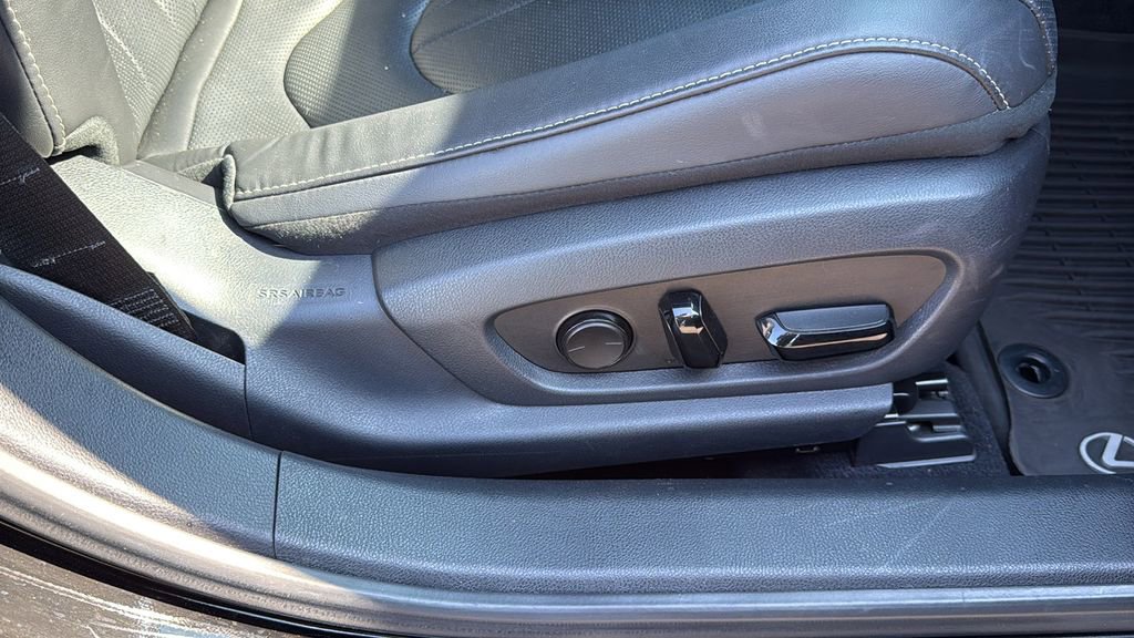 Used 2022 Lexus ES 350 F Sport image 12