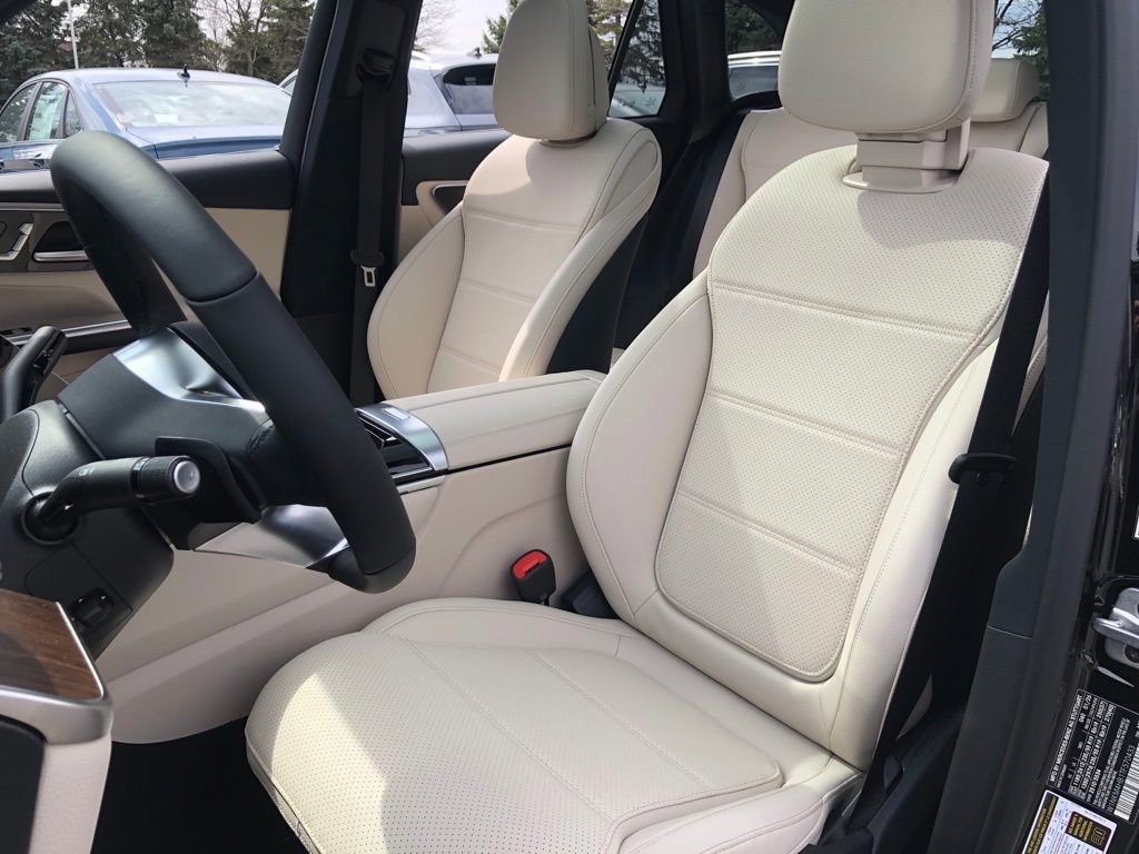 New 2026 Mercedes-Benz GLC 300 4MATIC image 34