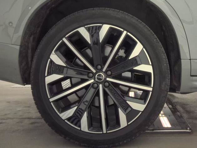 Used 2026 Volvo XC90 B6 Plus AWD/4WD image 10