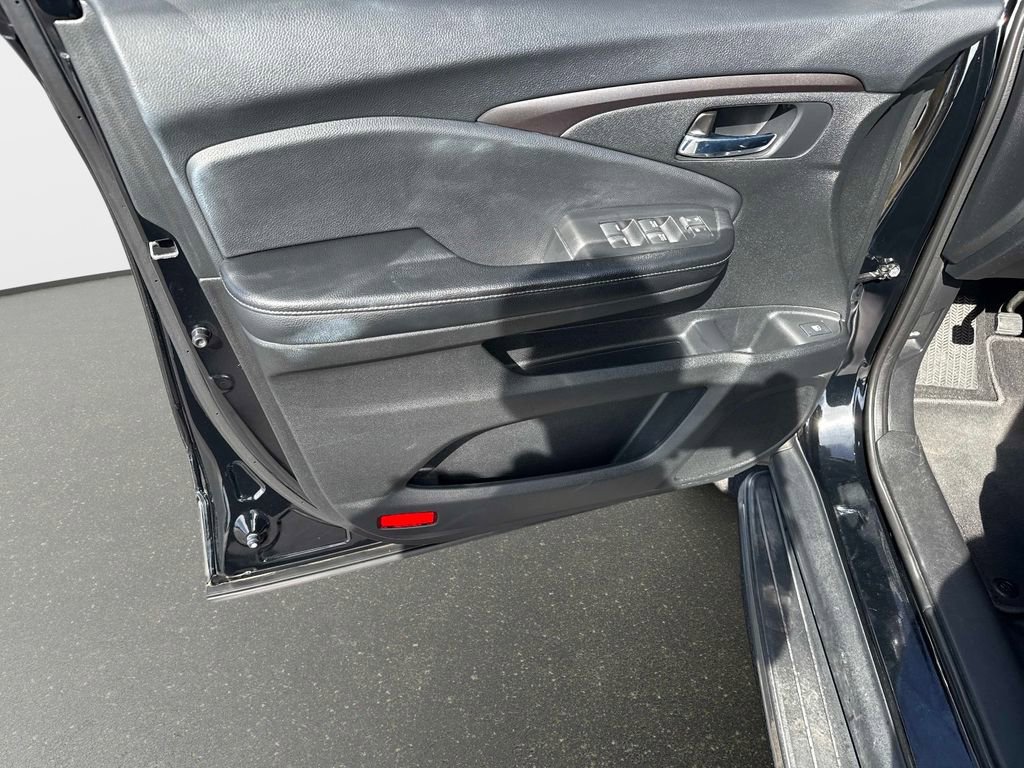Used 2018 Honda Ridgeline RTL-T image 15