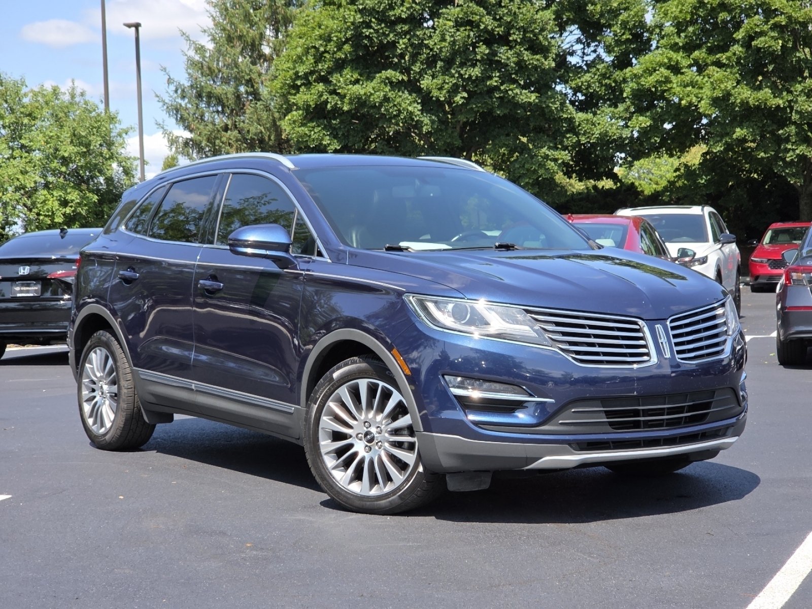 Used 2017 Lincoln MKC Reserve FWD video 2